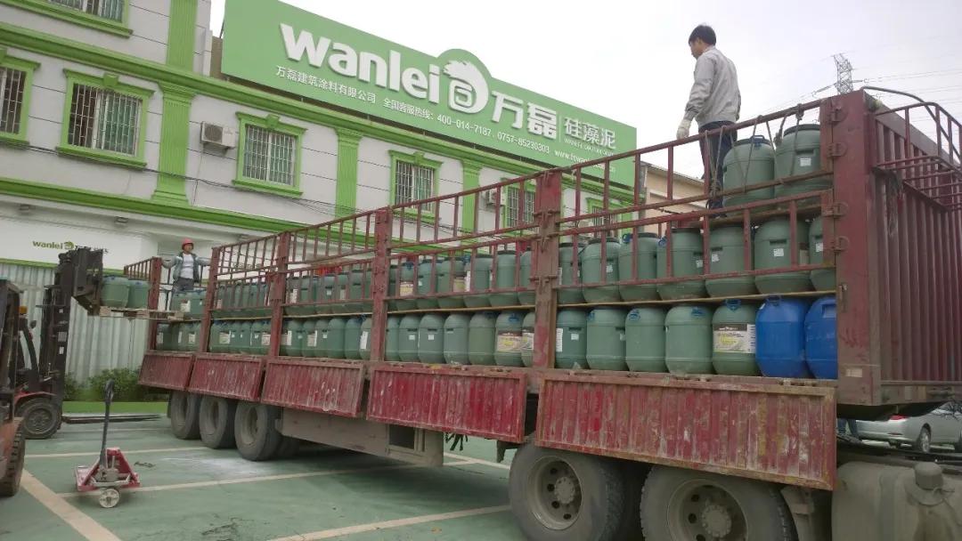 节后复工大单 | 今天，又有30吨黄瓜视频破解版无阻力真石漆即将为你的新家添砖加瓦